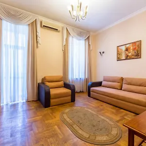 Апартаменты In The Center On Shota Rustaveli, Киев