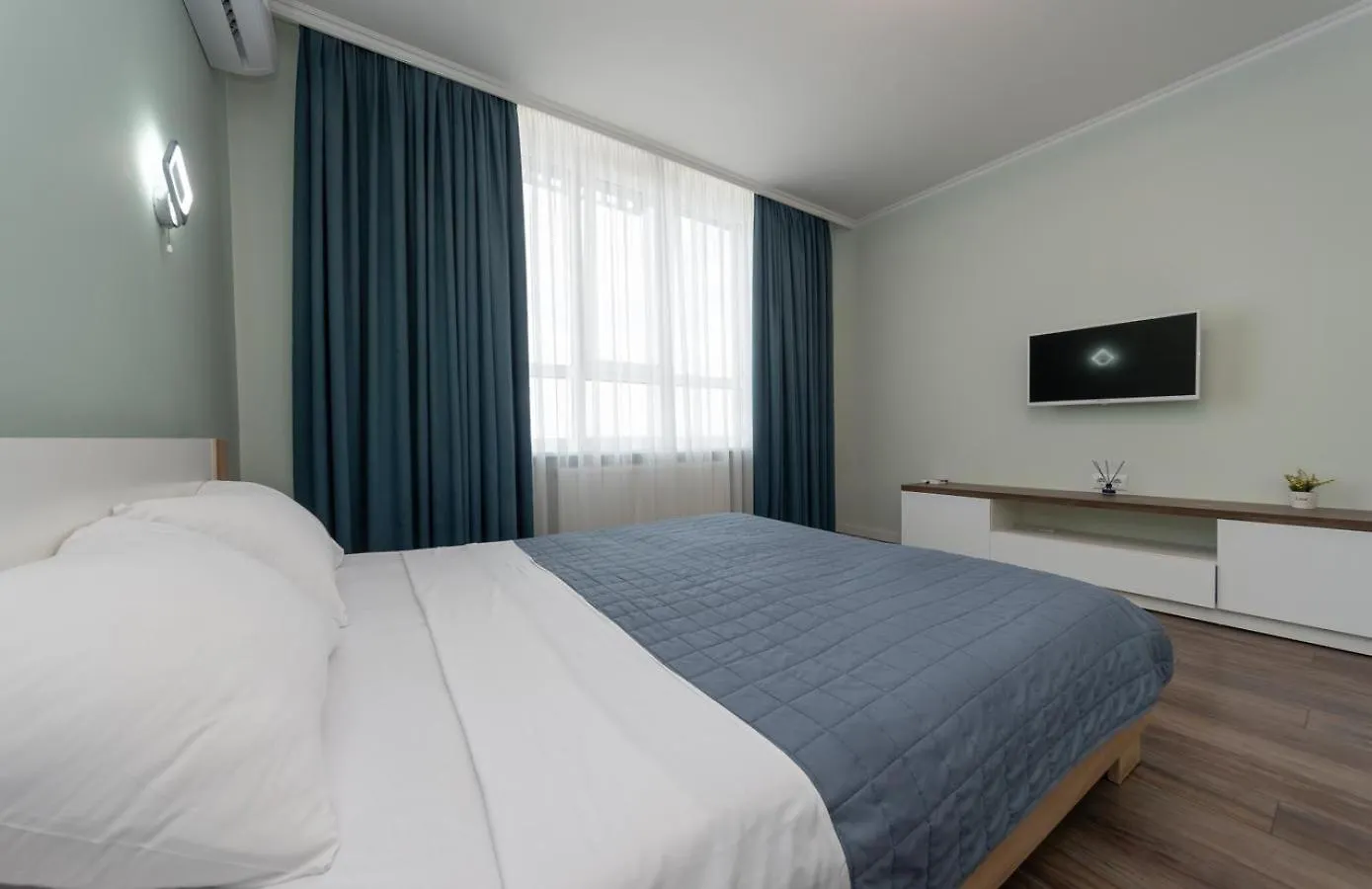 Люкс На Бориспільській Жк Олімпік Парк, Генератор На Будинку Kyiv Apartment